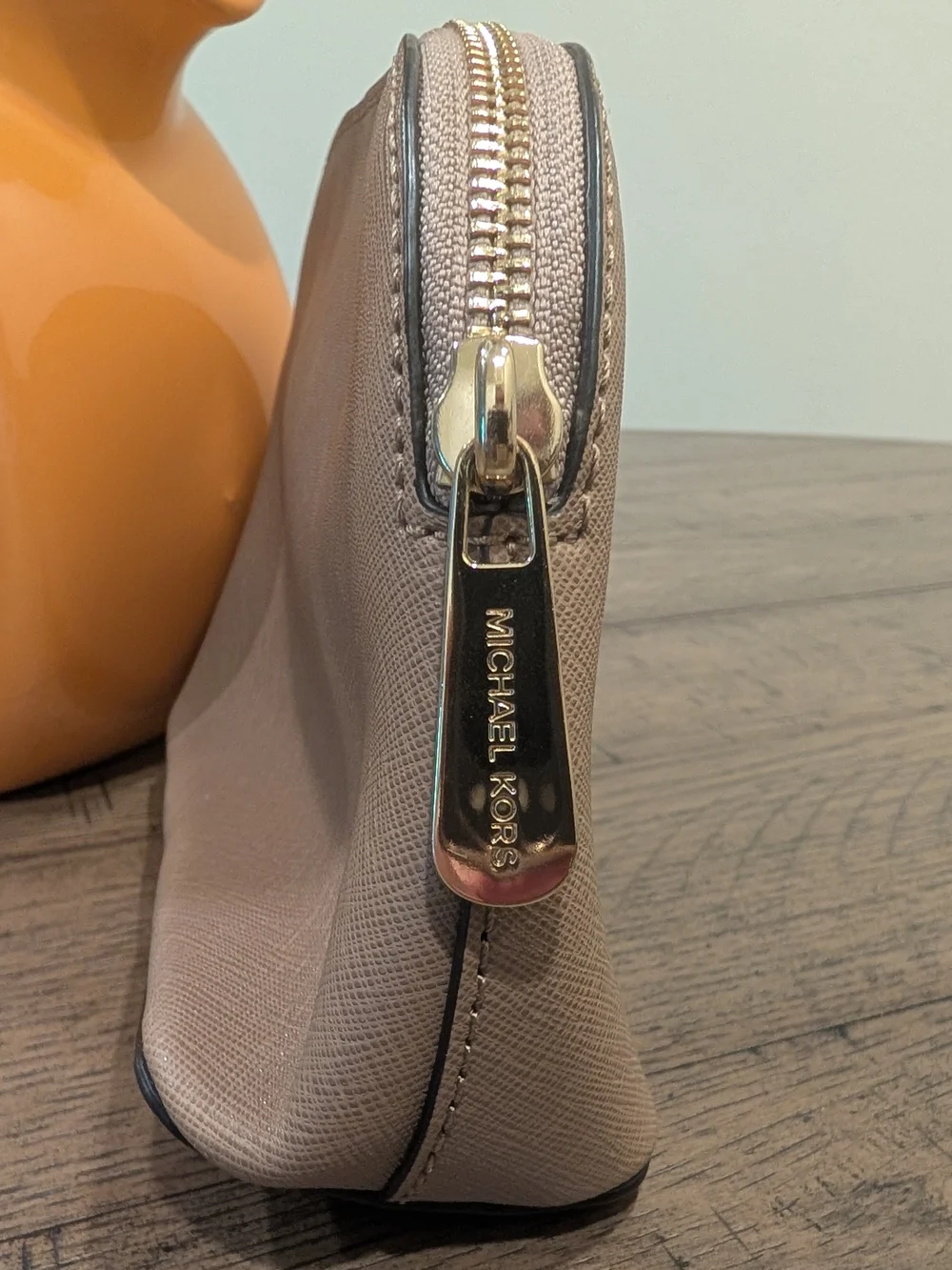 Michael Kors Cindy Travel Pouch Tan Brown Saffiano Leather Cosmetic Bag